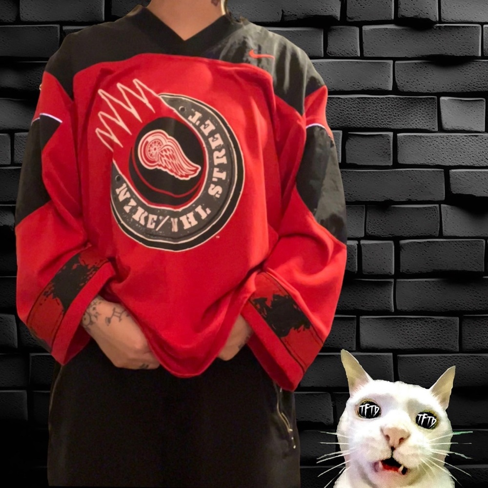 Rare 90s NHL Nike Street 56323 Detroit Red Wings Hockey Jersey